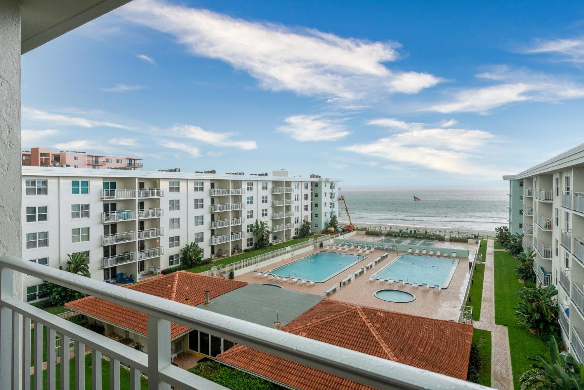 Fabulous Ocean And Pool Views From Balcony & Located On No-Drive Beach New Smyrna Beach Exteriér fotografie
